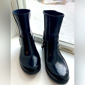 Michael Kors size 7 waterproof boots